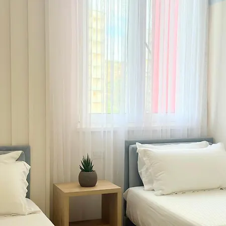 Elegant - Beachside Riviera New Durrës