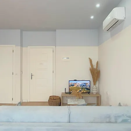 Elegant - Beachside Riviera New 아파트 Durrës