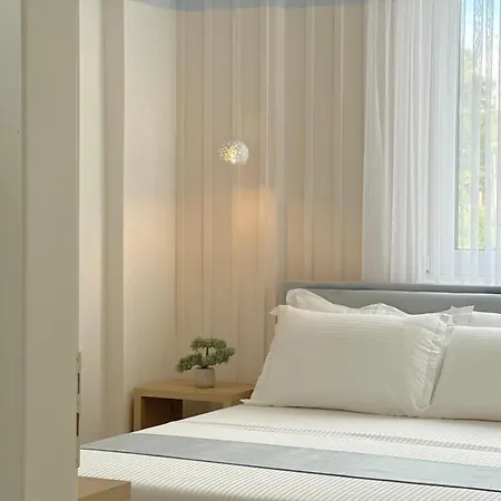 Elegant - Beachside Riviera New *