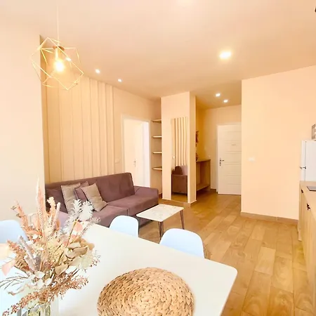 Elegant - Beachside Riviera New * Durrës