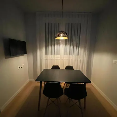 Apartment Colorful By The Sea - 1 Min From The Durres
