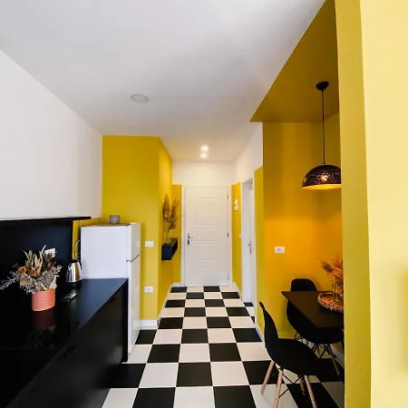 Colorful By The Sea - 1 Min From The Durres