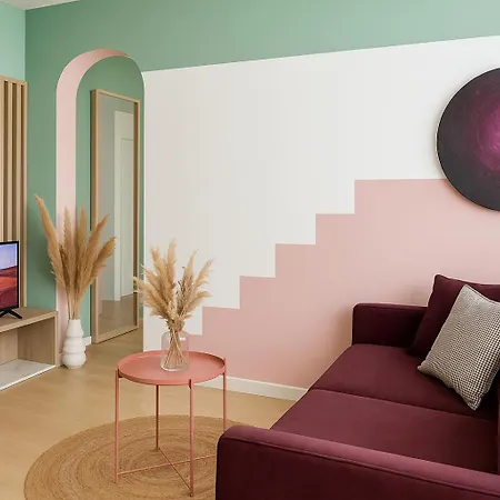 Elegant New - Colorful By The Sea Durrës